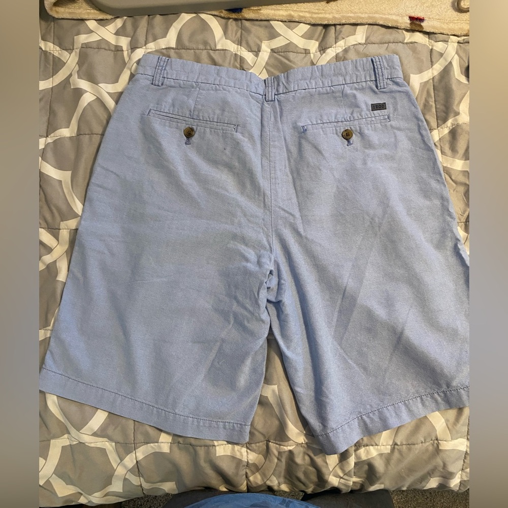 IZOD Mens Shorts 34” waist - Picture 2 of 7
